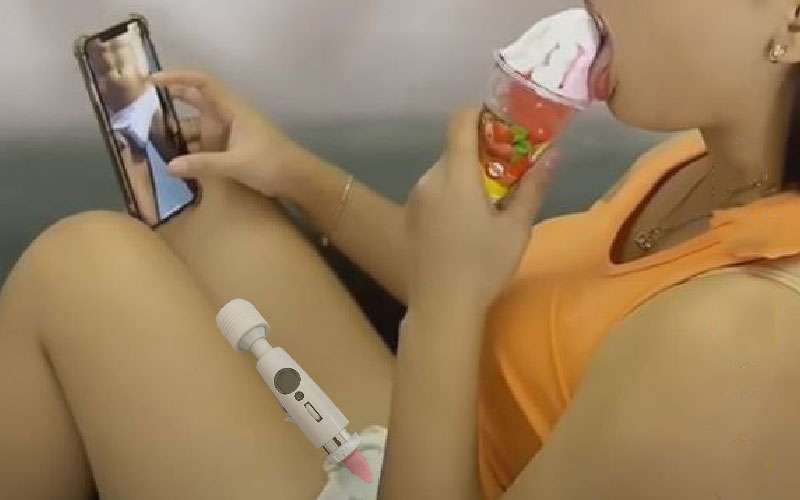 Co vo tu thu dam bang do choi tinh duc